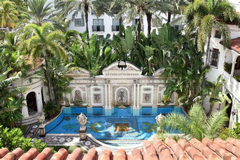 villa gianni versace costo|Gianni Versace's Mansion Is Now a Luxury Hotel .